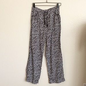Victoria’s Secret Pajama Pants Size Medium